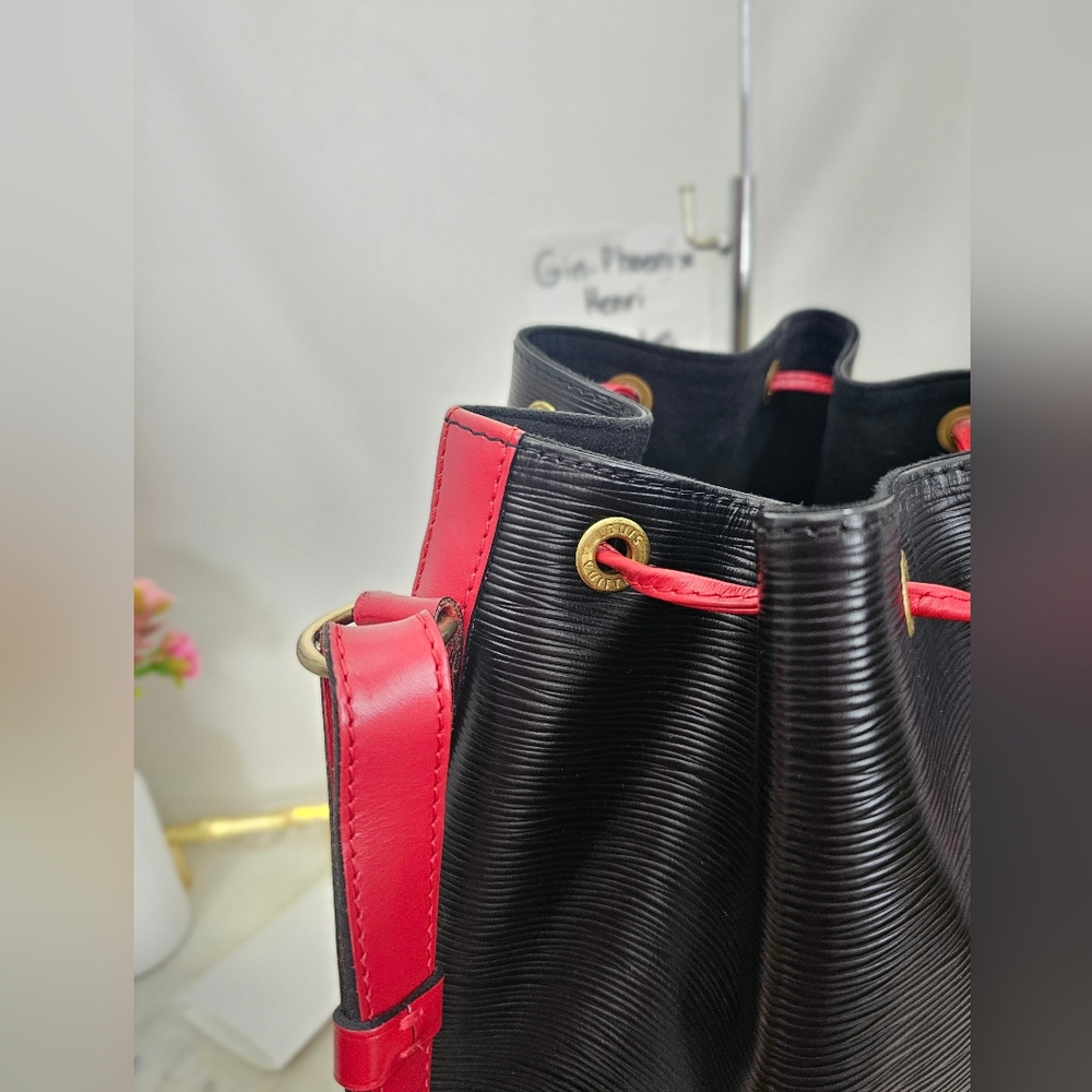 Authentic Louis Vuitton Noe Bucket Bag Epi - Picture 11 of 16